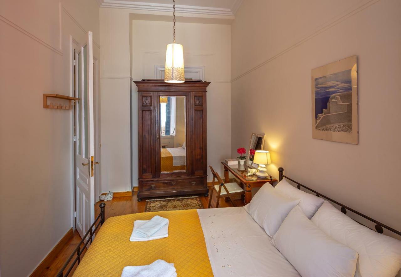 Stately Central Apartment Atenas Exterior foto