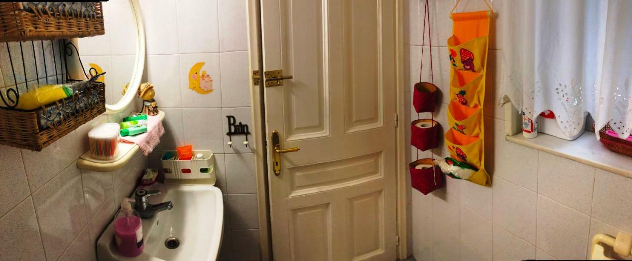 Stately Central Apartment Atenas Exterior foto